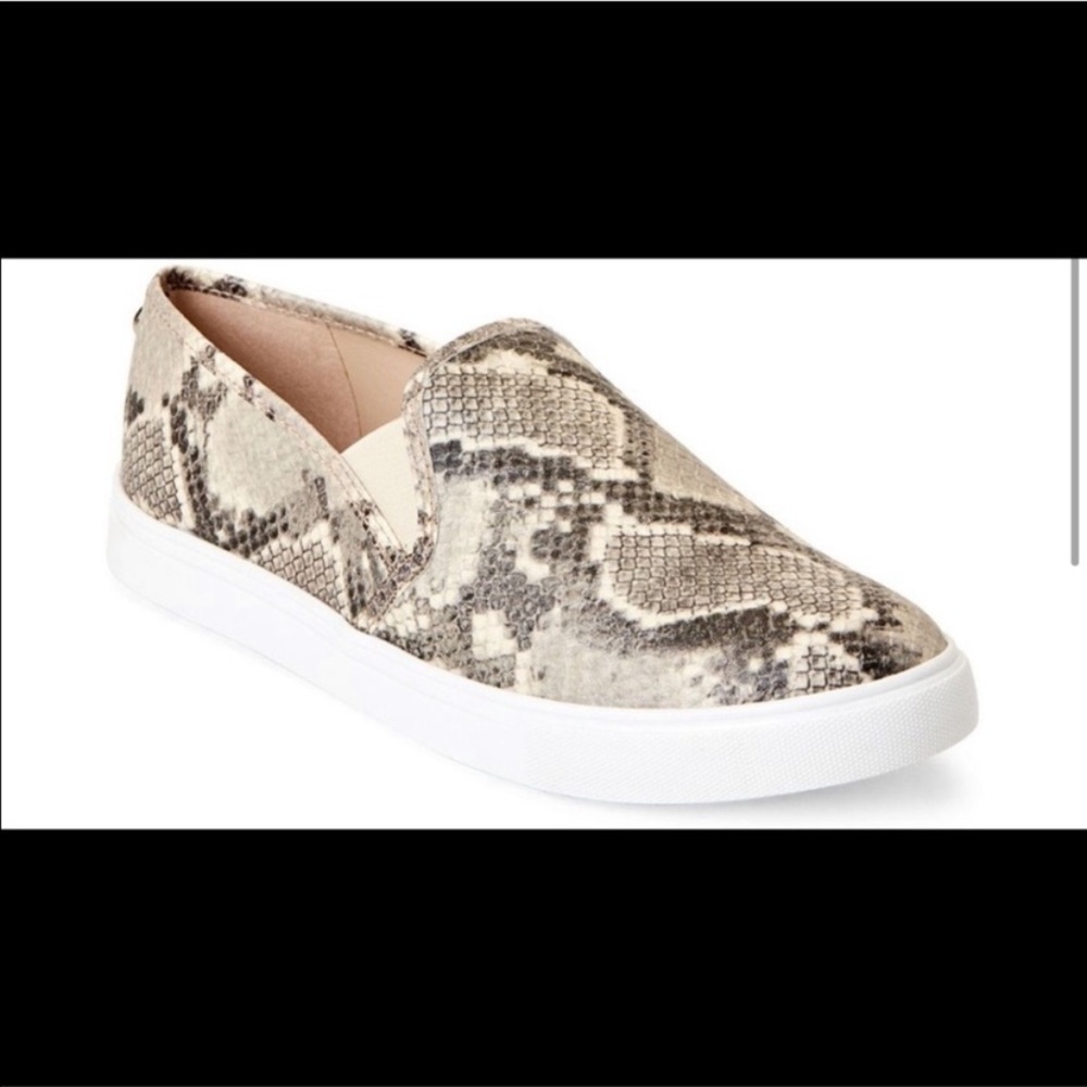 ❌SOLD❌ Steve Madden Safary, faux snakeskin slip on sneaker - size 7
